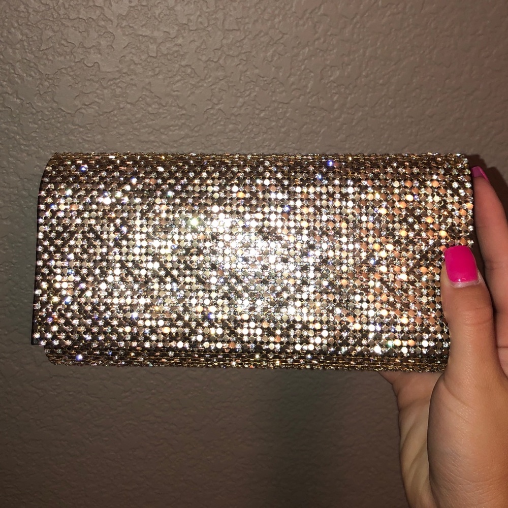 Gold Un Deux Trois Clutch